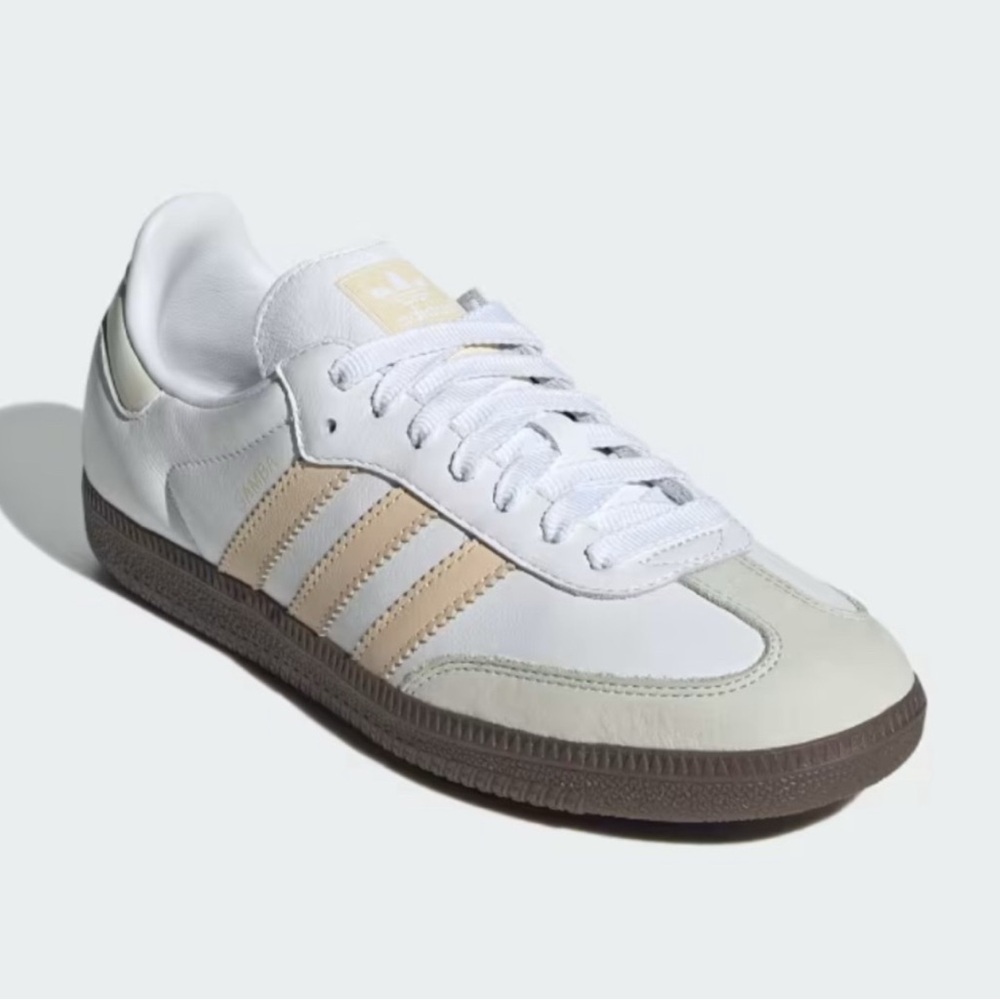 NEW Adidas Samba OG Women’s Sneakers in White - Picture 4 of 10